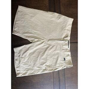 Travis Mathew Size 32 Khaki Color Mens Golf Shorts